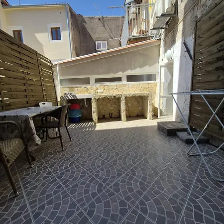Διαμέρισμα Sidro *